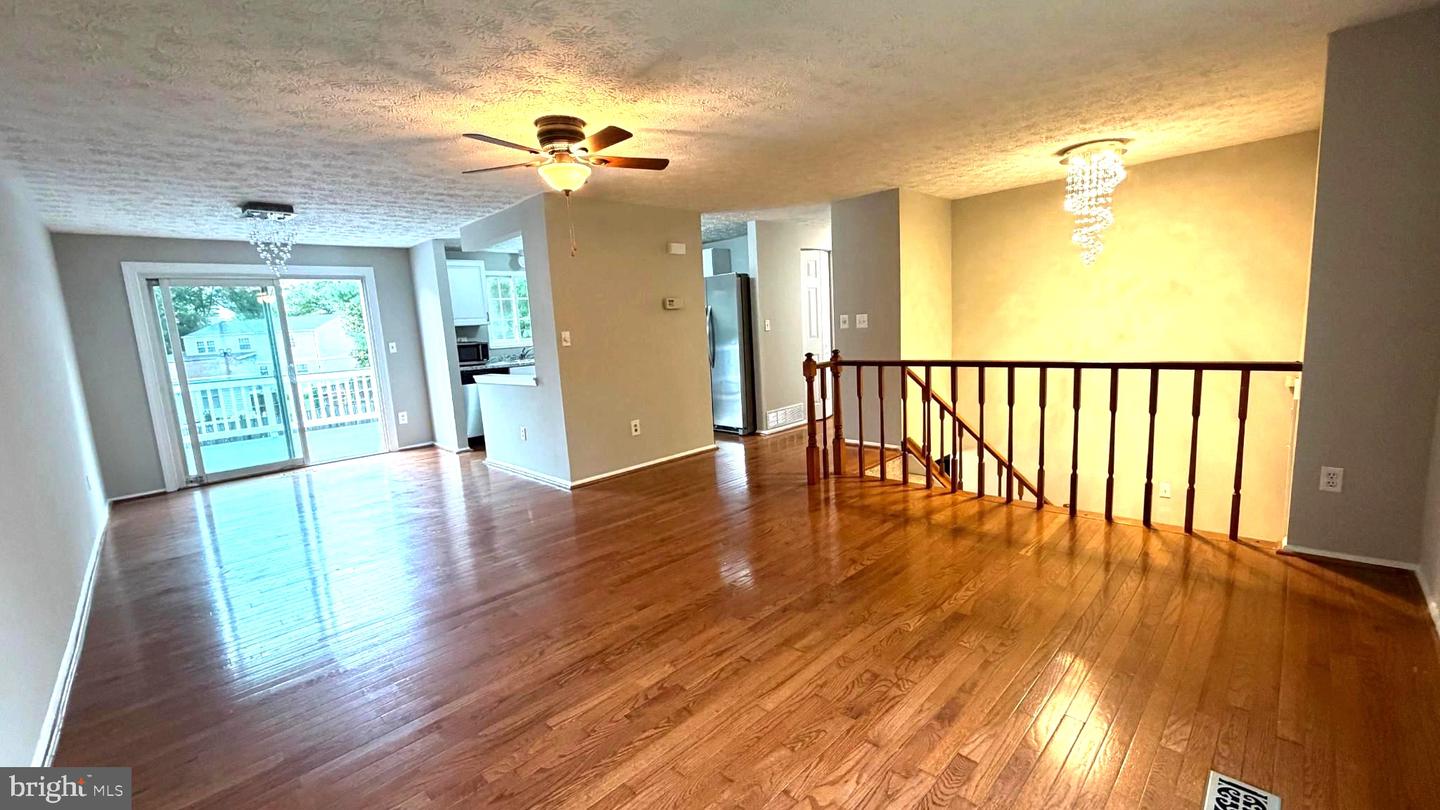 3012 Summershade Ct Property Photo 5