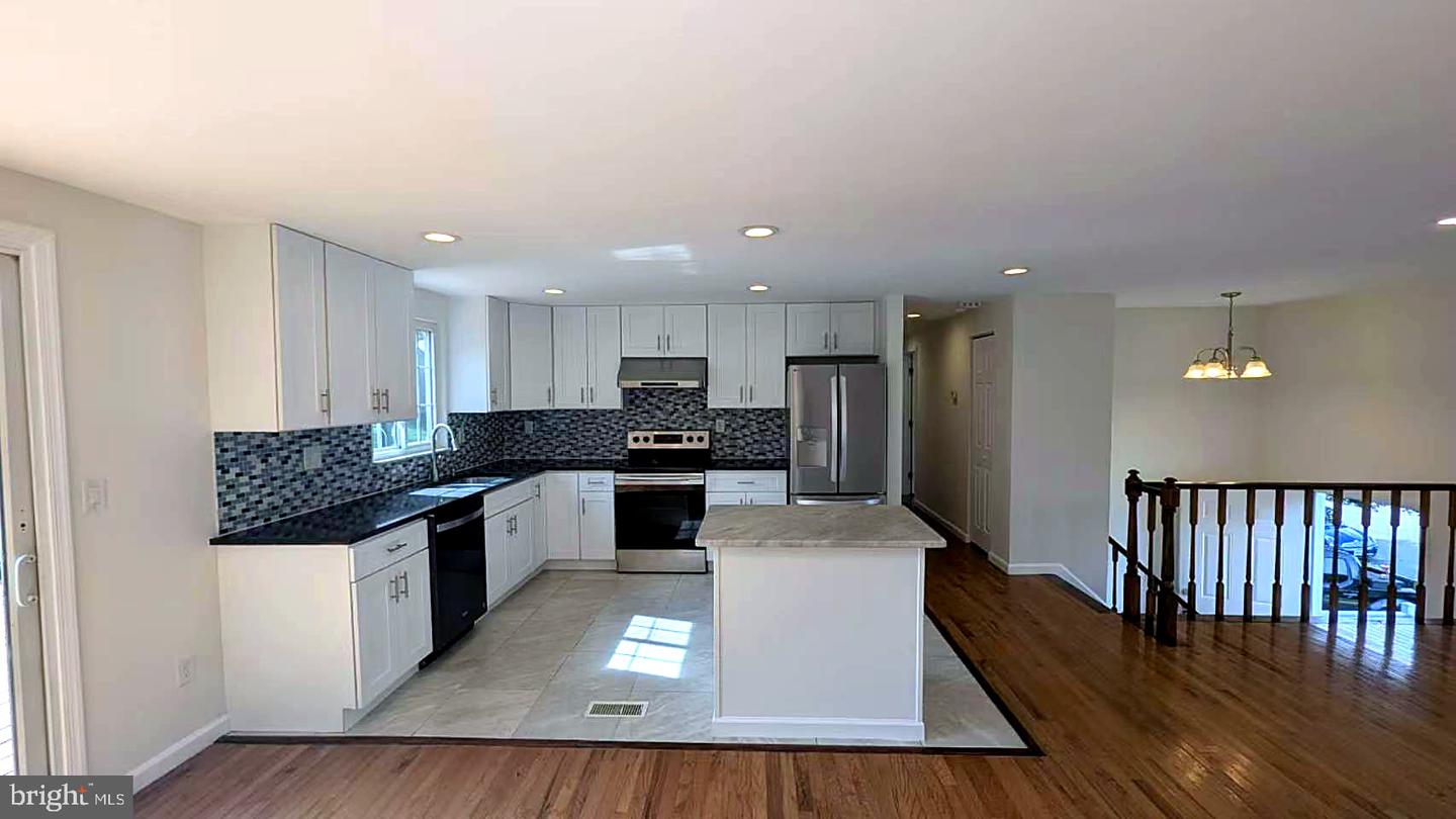 2929 Ashdown Forest Dr Property Photo 7