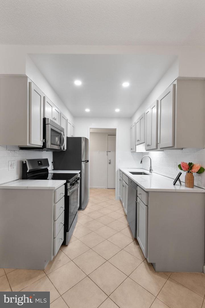 11600 Stoneview Sq #60/2b Property Photo 16