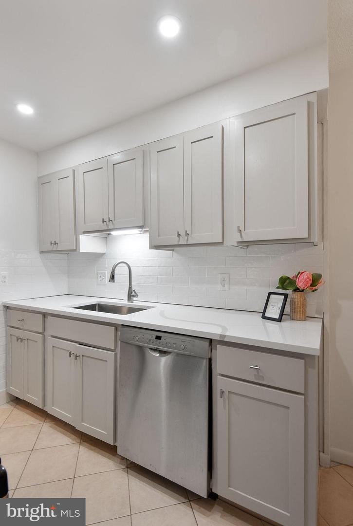 11600 Stoneview Sq #60/2b Property Photo 18