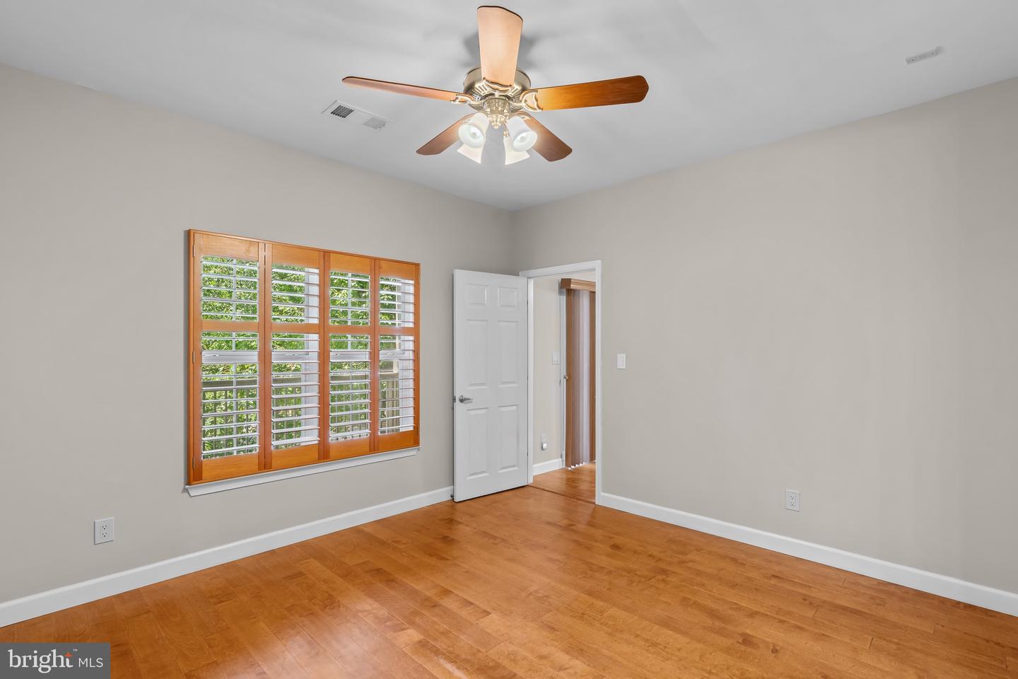 1701 Lake Shore Crest Dr #21 Property Photo 10