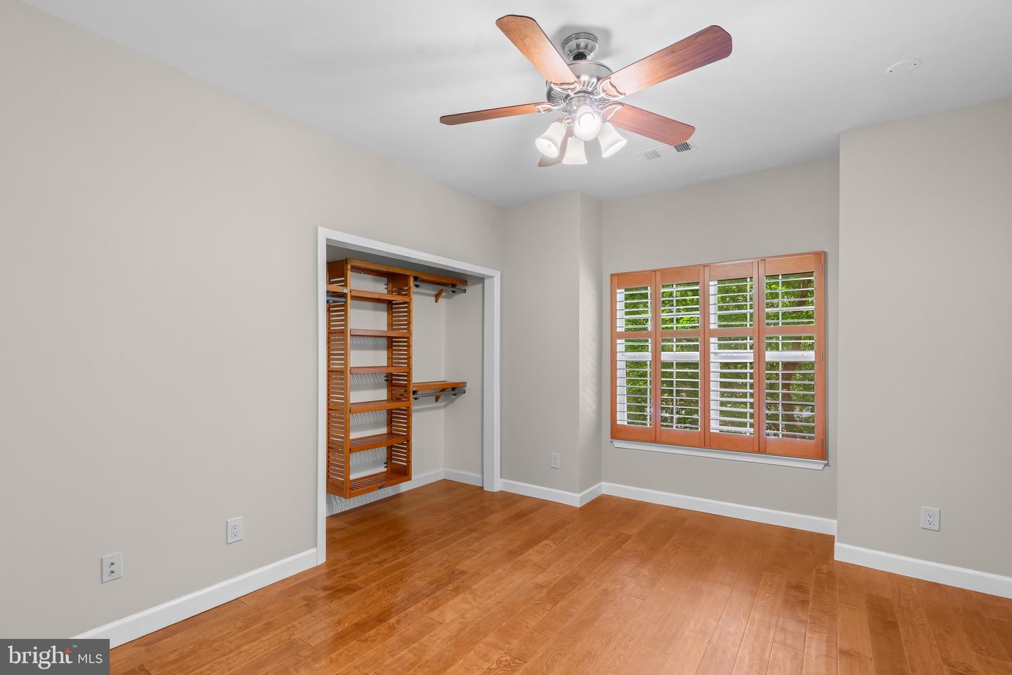 1701 Lake Shore Crest Dr #21 Property Photo 18