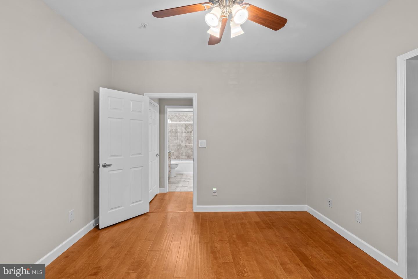 1701 Lake Shore Crest Dr #21 Property Photo 20