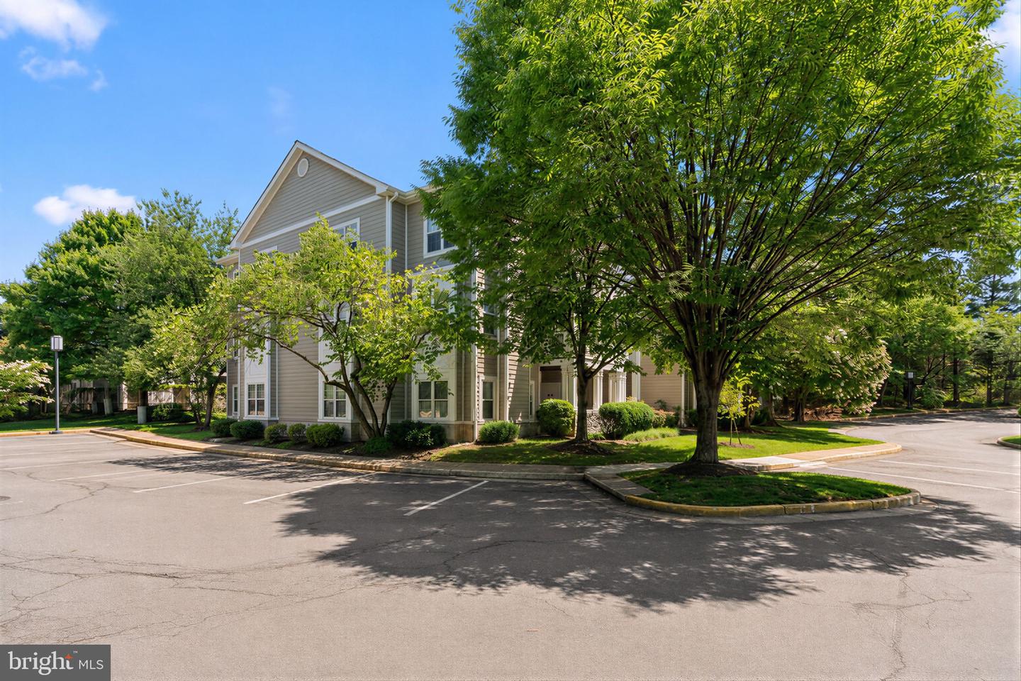 1701 Lake Shore Crest Dr #21 Property Photo 24