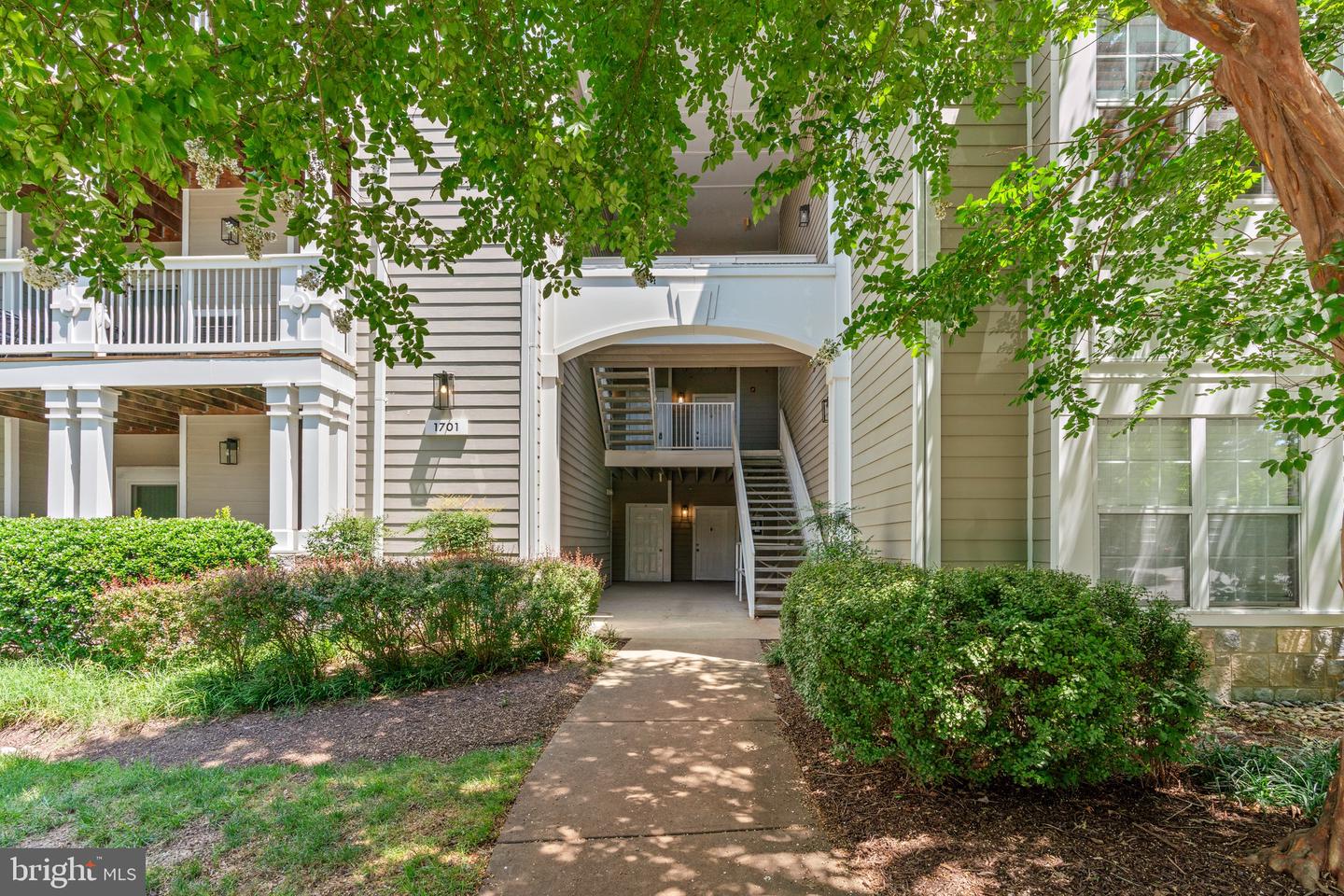 1701 Lake Shore Crest Dr #21 Property Photo 26