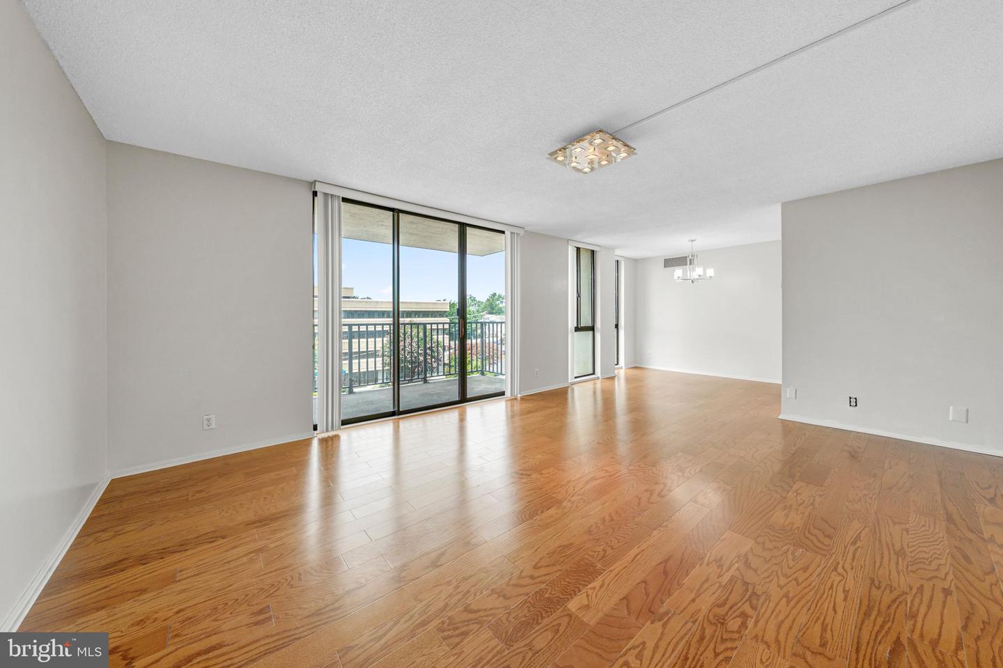 6800 Fleetwood Rd #313 Property Photo 1