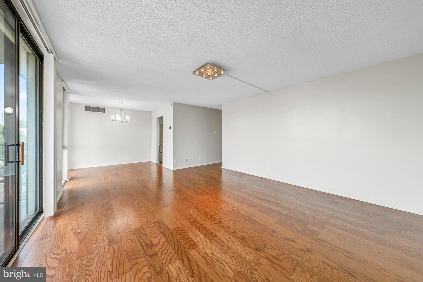 6800 Fleetwood Rd #313 Property Photo 4