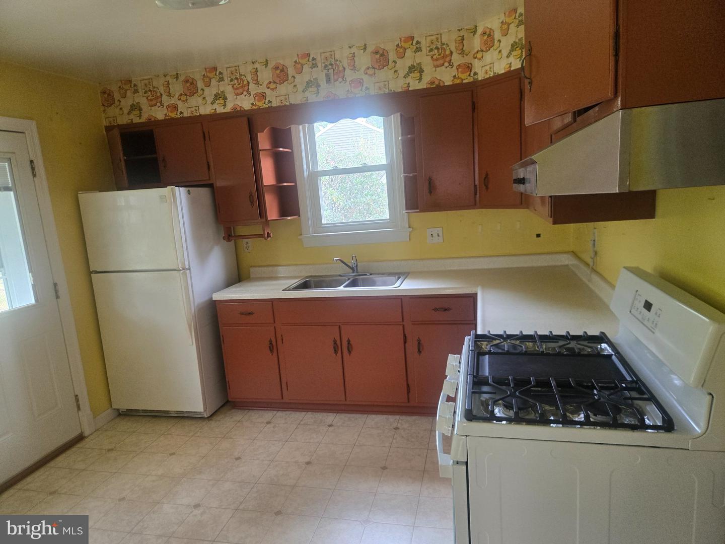 2414 Fairview Dr Property Photo 22