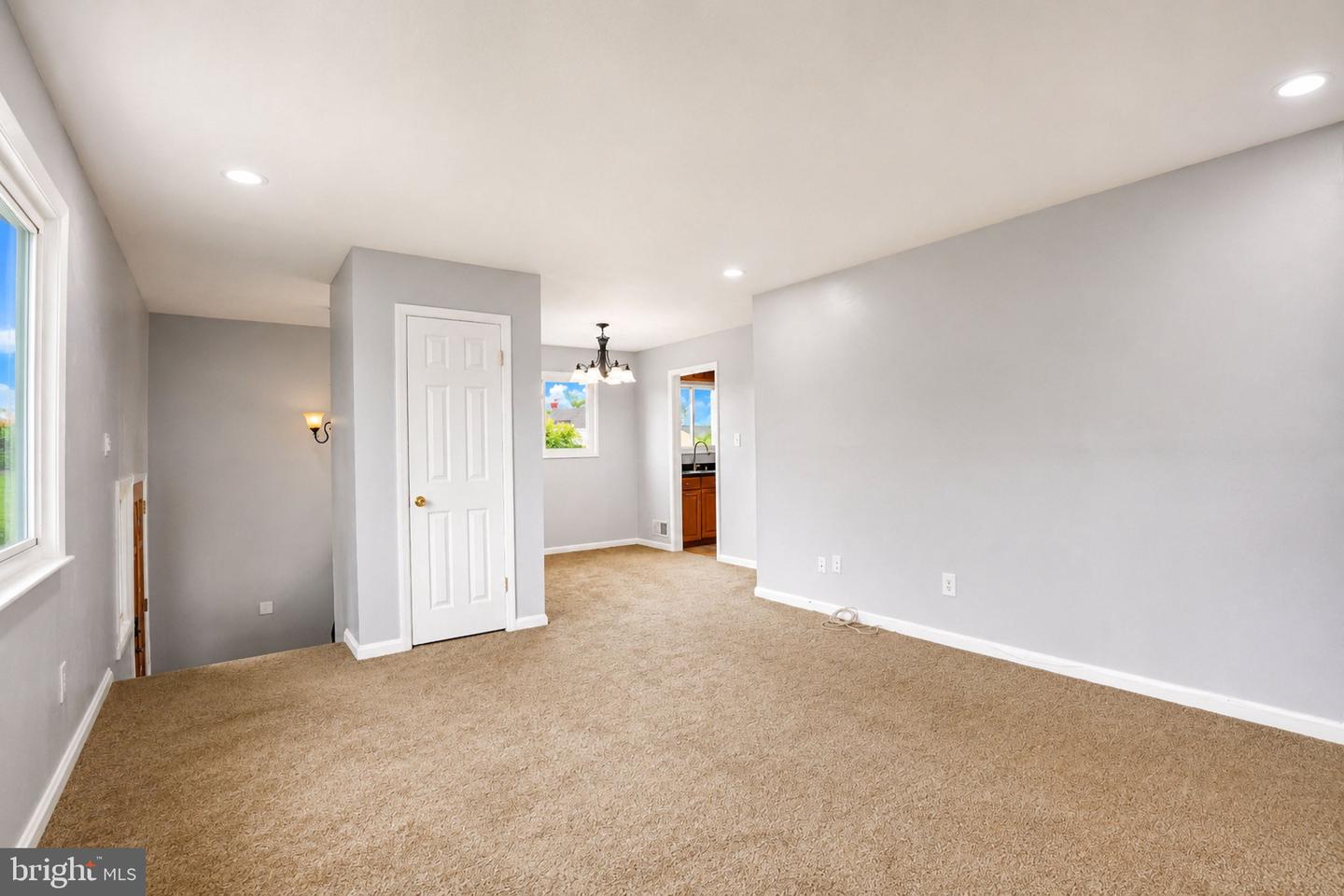 5712 Ash Dr Property Photo 8