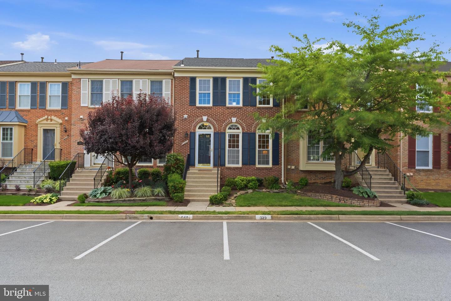 6240 Walkers Croft Way Property Photo 1