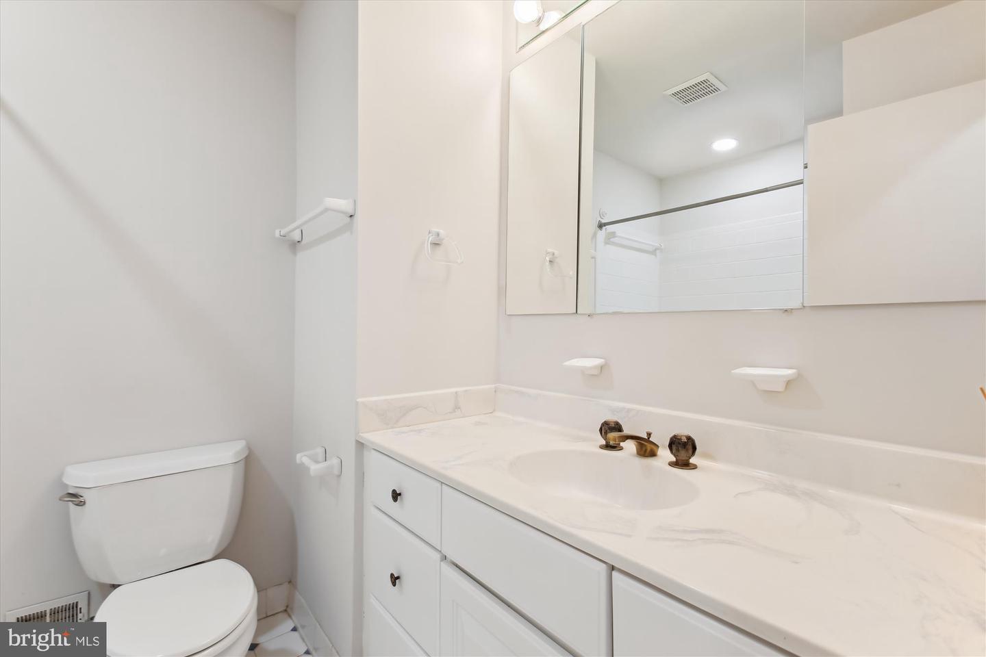 4904 Chanticleer Ave Property Photo 16