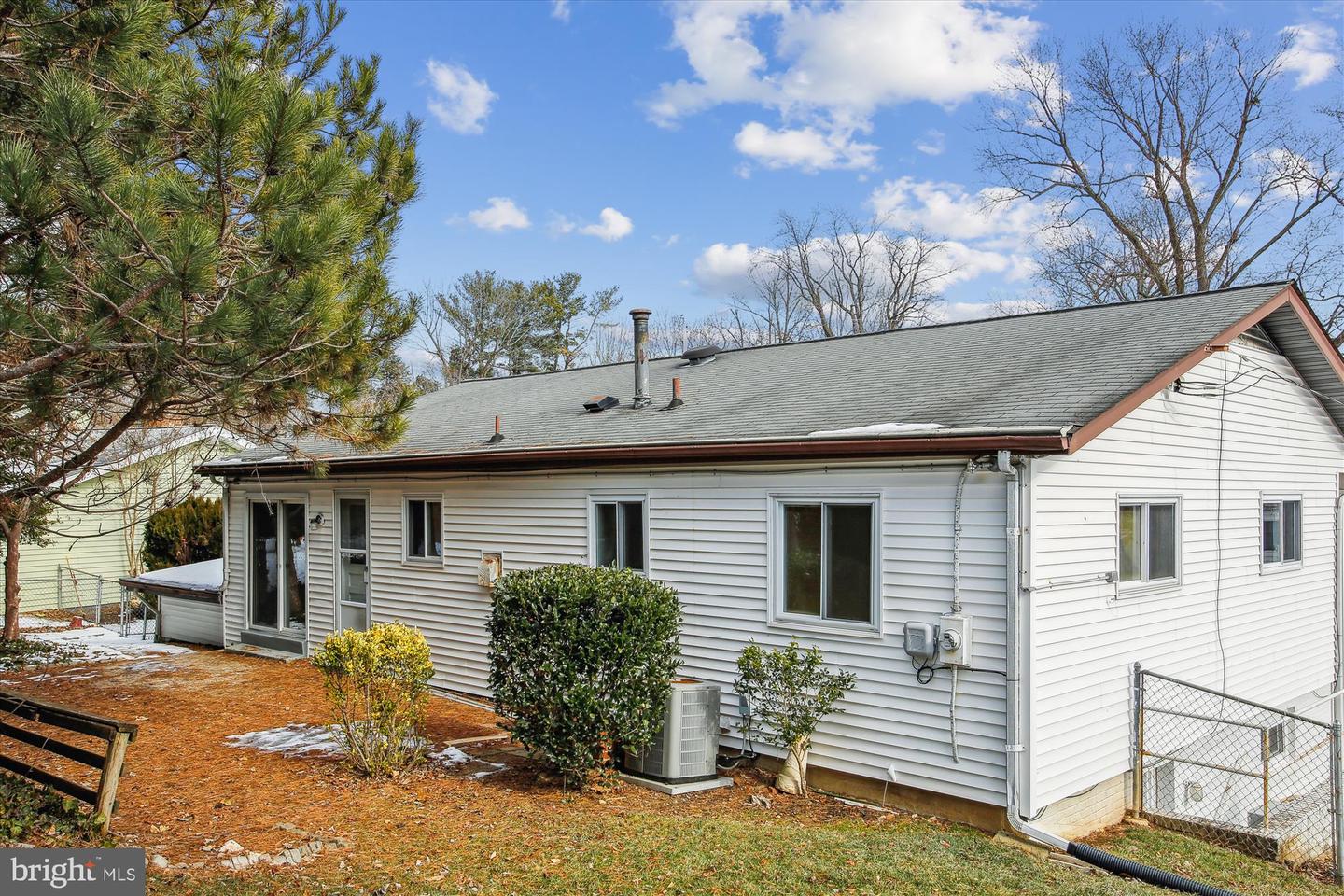 4904 Chanticleer Ave Property Photo 28