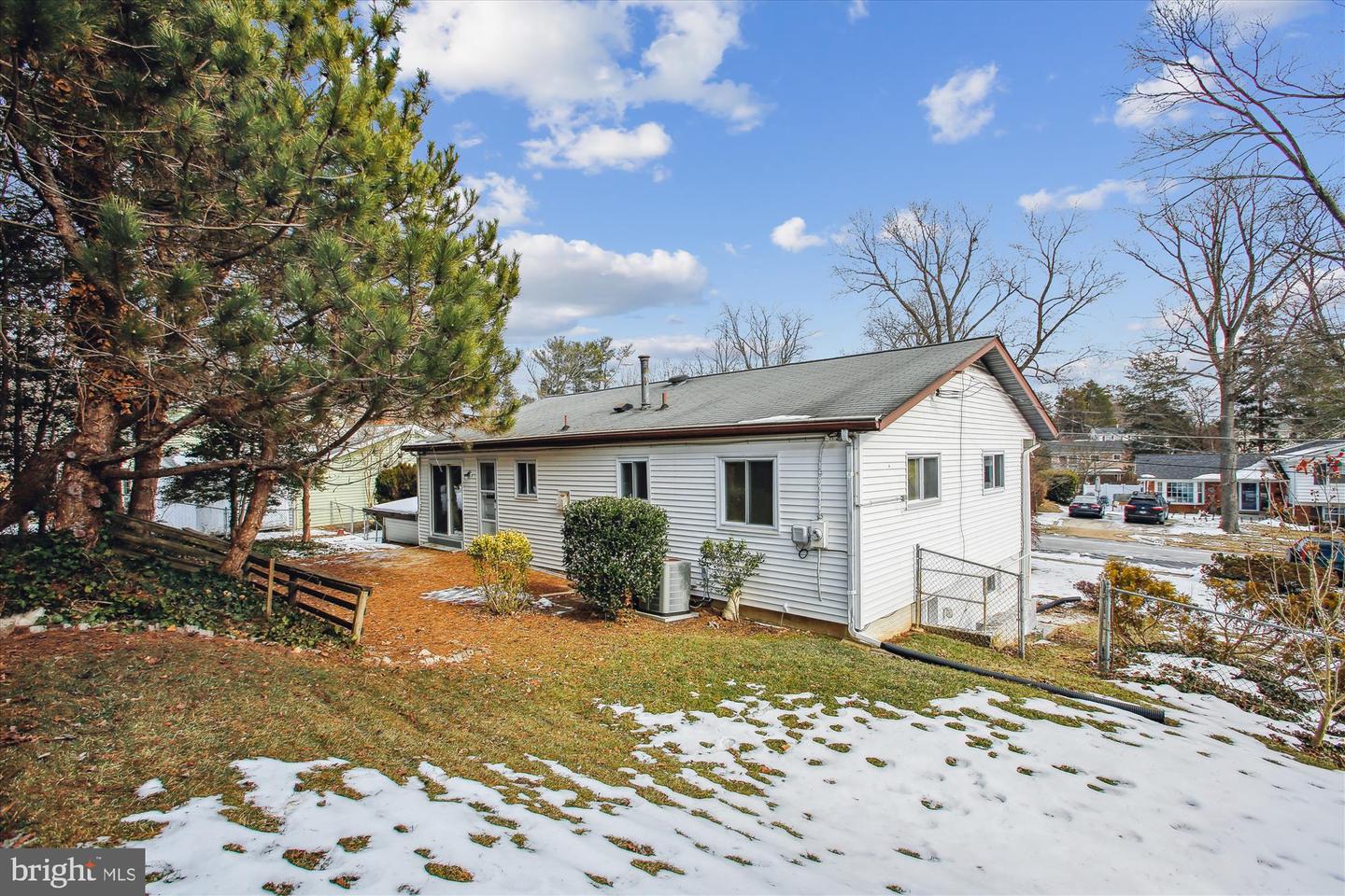 4904 Chanticleer Ave Property Photo 31