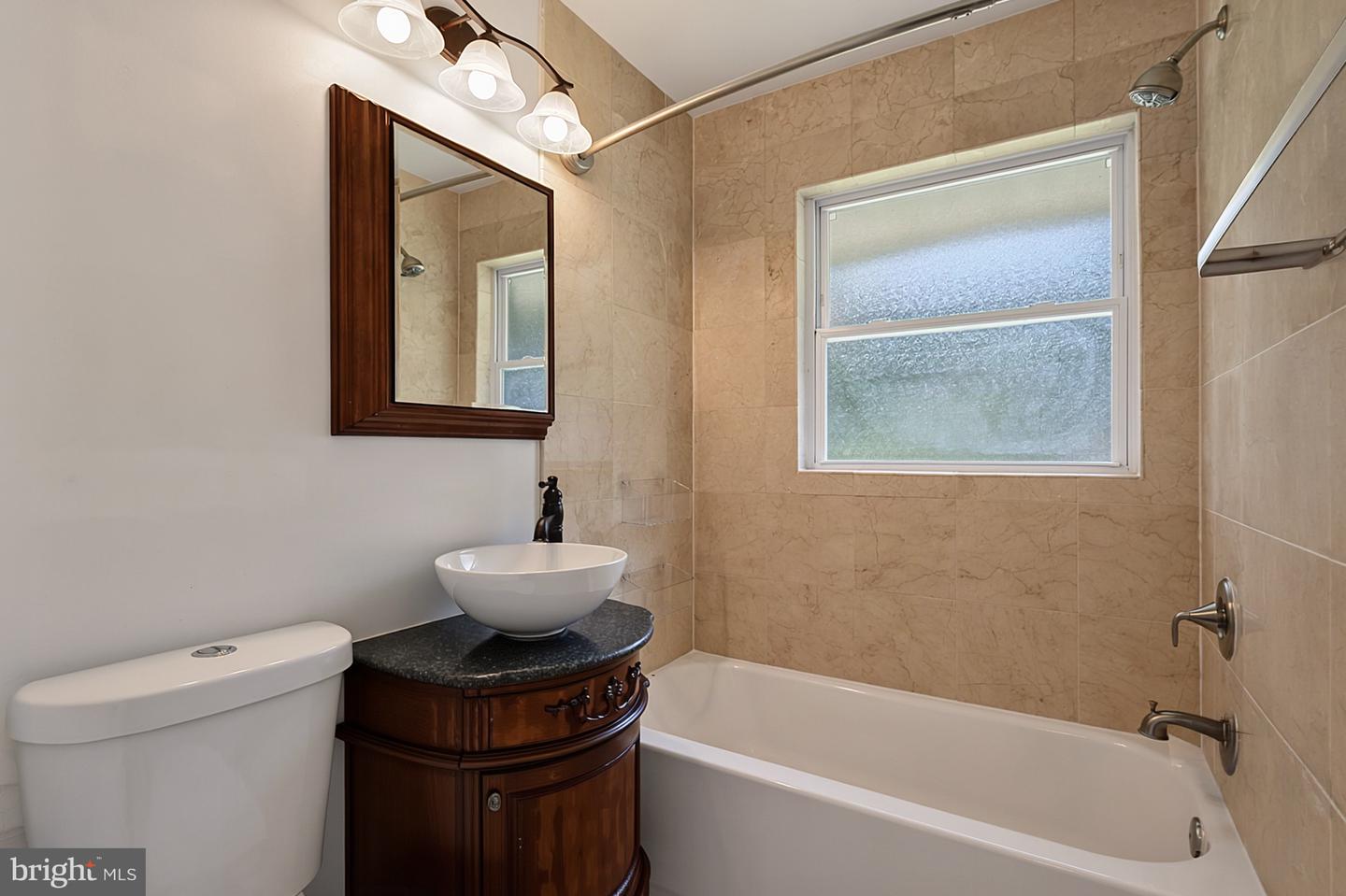 6508 Berkshire Dr Property Photo 26