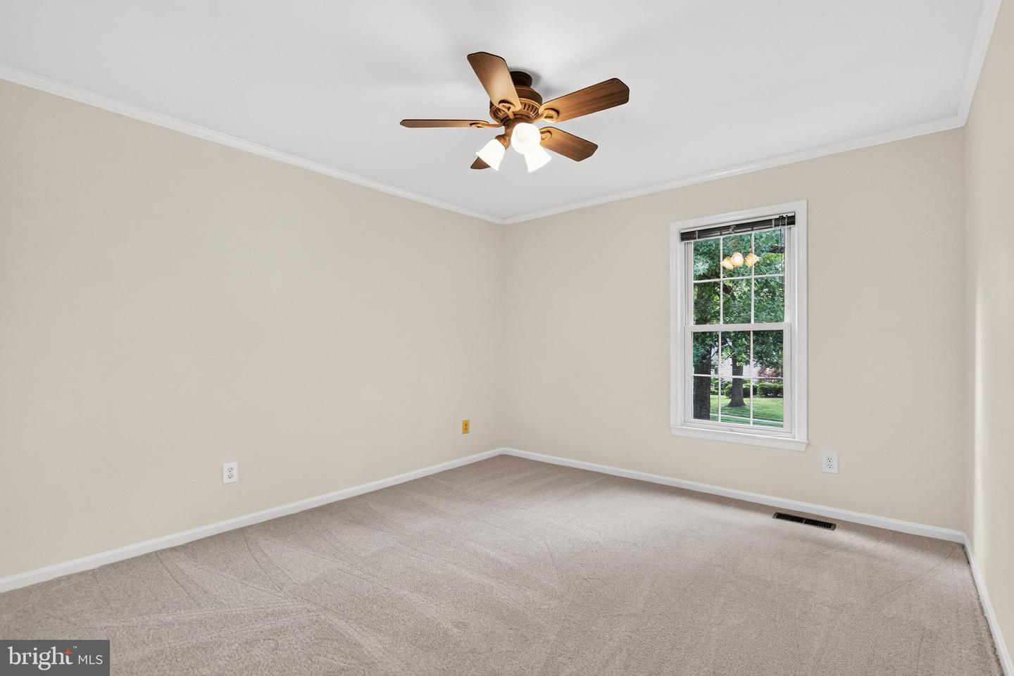 9021 Parliament Dr Property Photo 39
