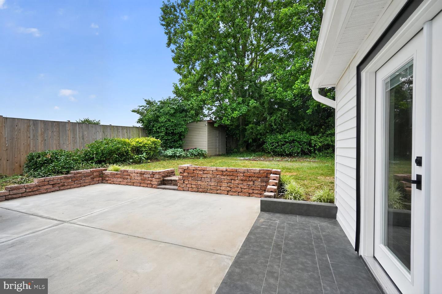 7304 Dickenson St Property Photo 32