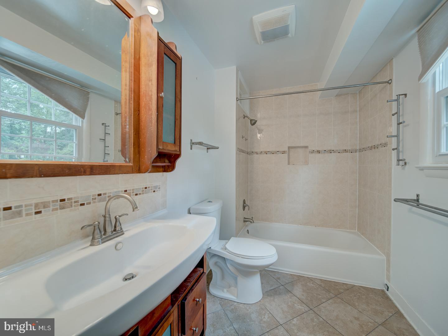 4837 Randolph Dr Property Photo 28