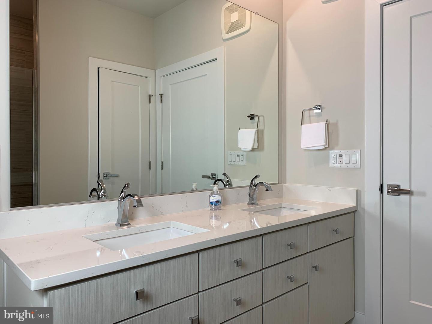 VAFX2328680 Property Photo 11