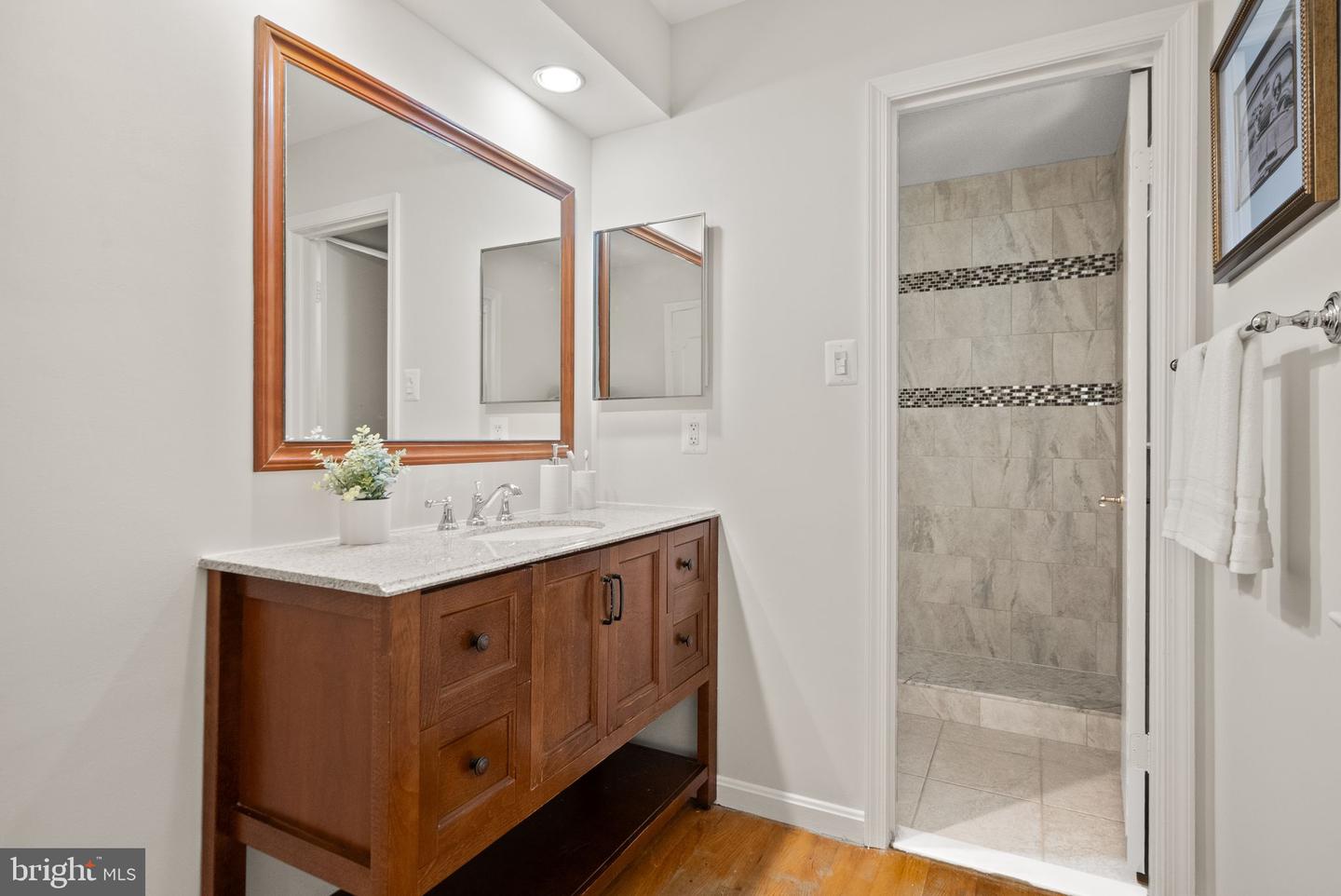 8104 Chivalry Rd Property Photo 32
