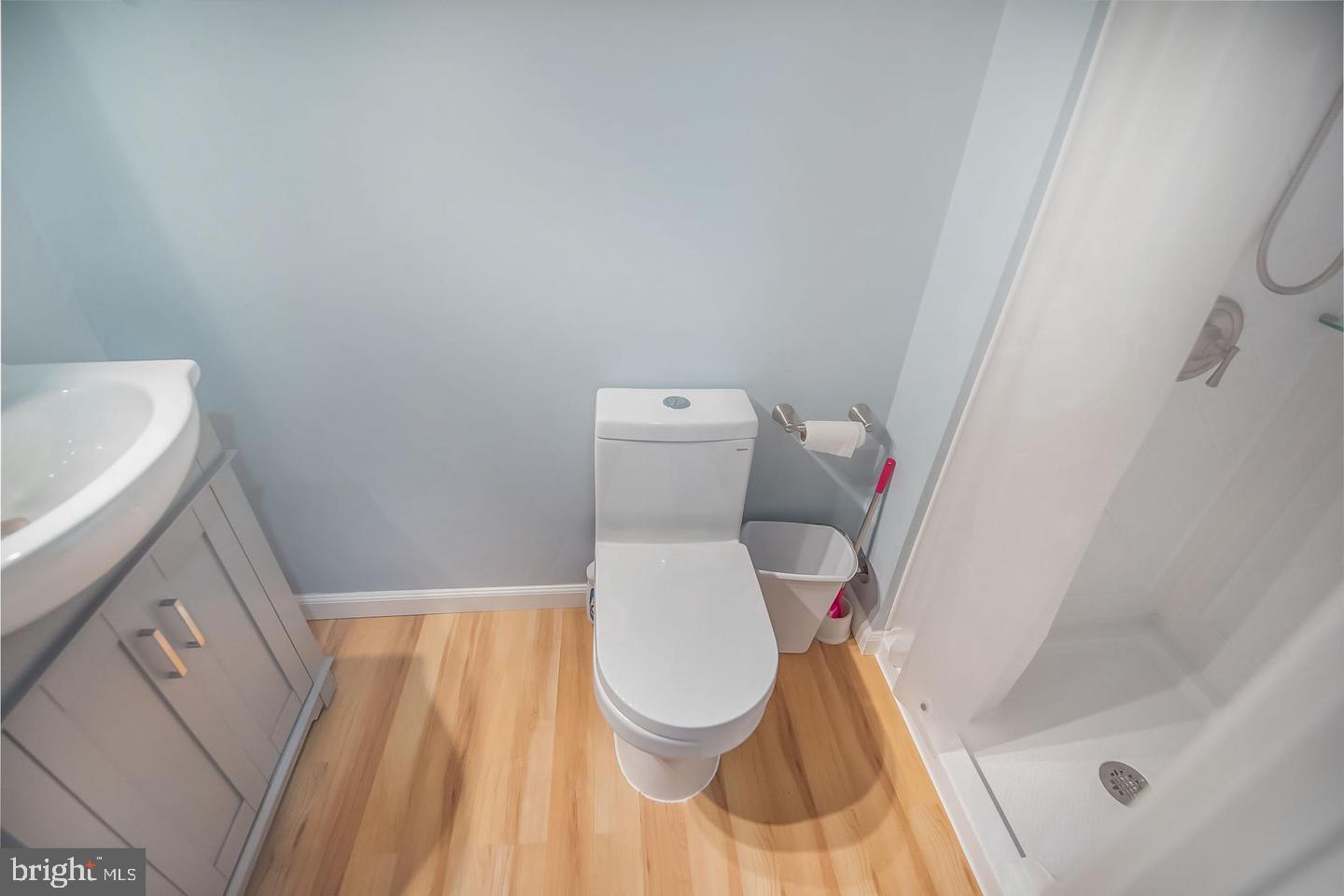 6611 Rosecroft Pl Property Photo 27
