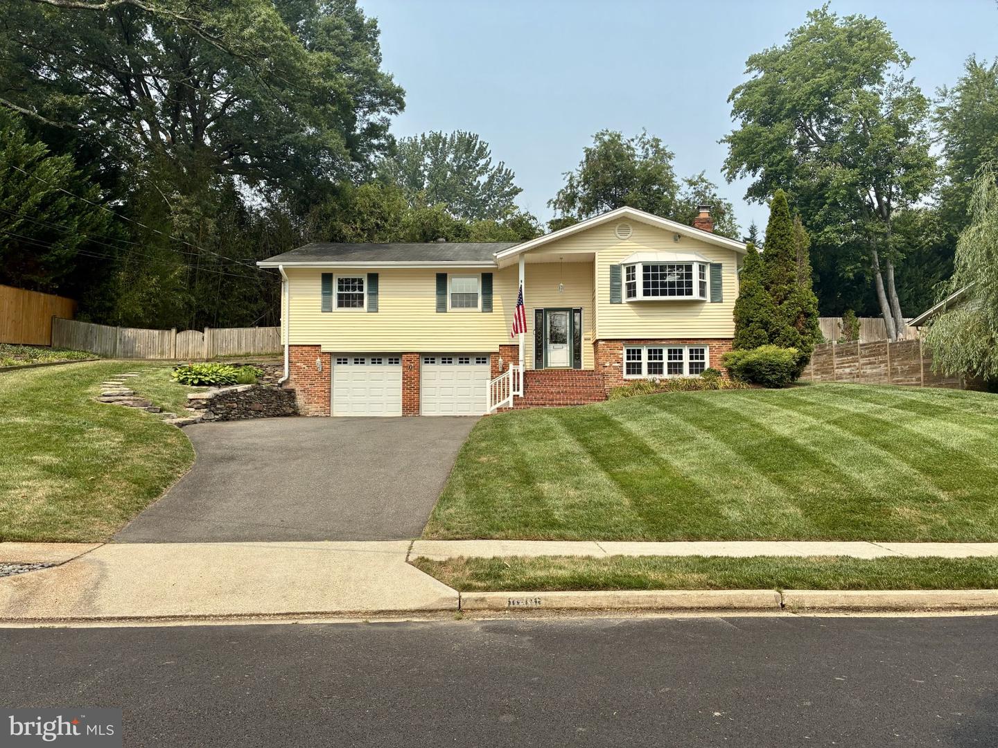 8606 BOUND BROOK LN Property Photo 1