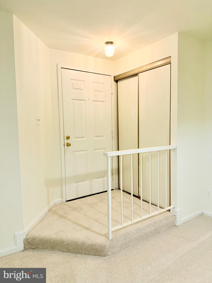 5918 Cove Landing Rd #202 Property Photo 8