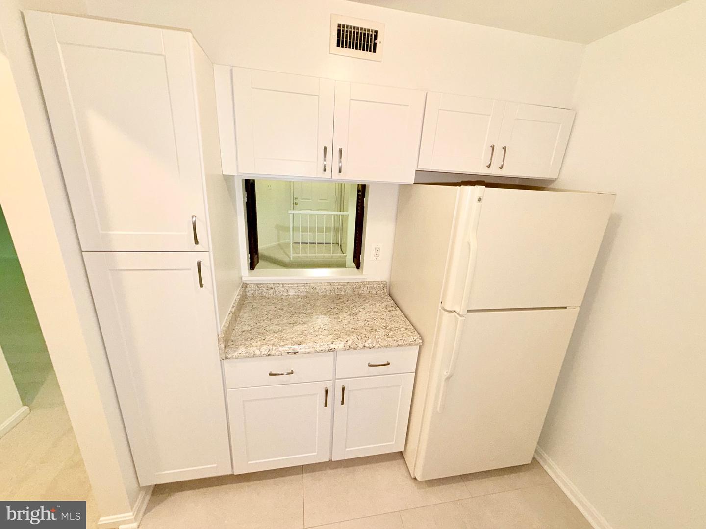 5918 Cove Landing Rd #202 Property Photo 15