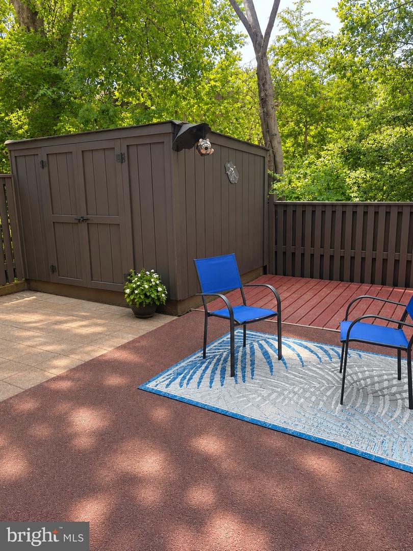 1833 Ivy Oak Sq #49 Property Photo 20