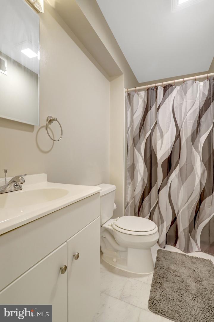 8302 Nightingale Ct Property Photo 41