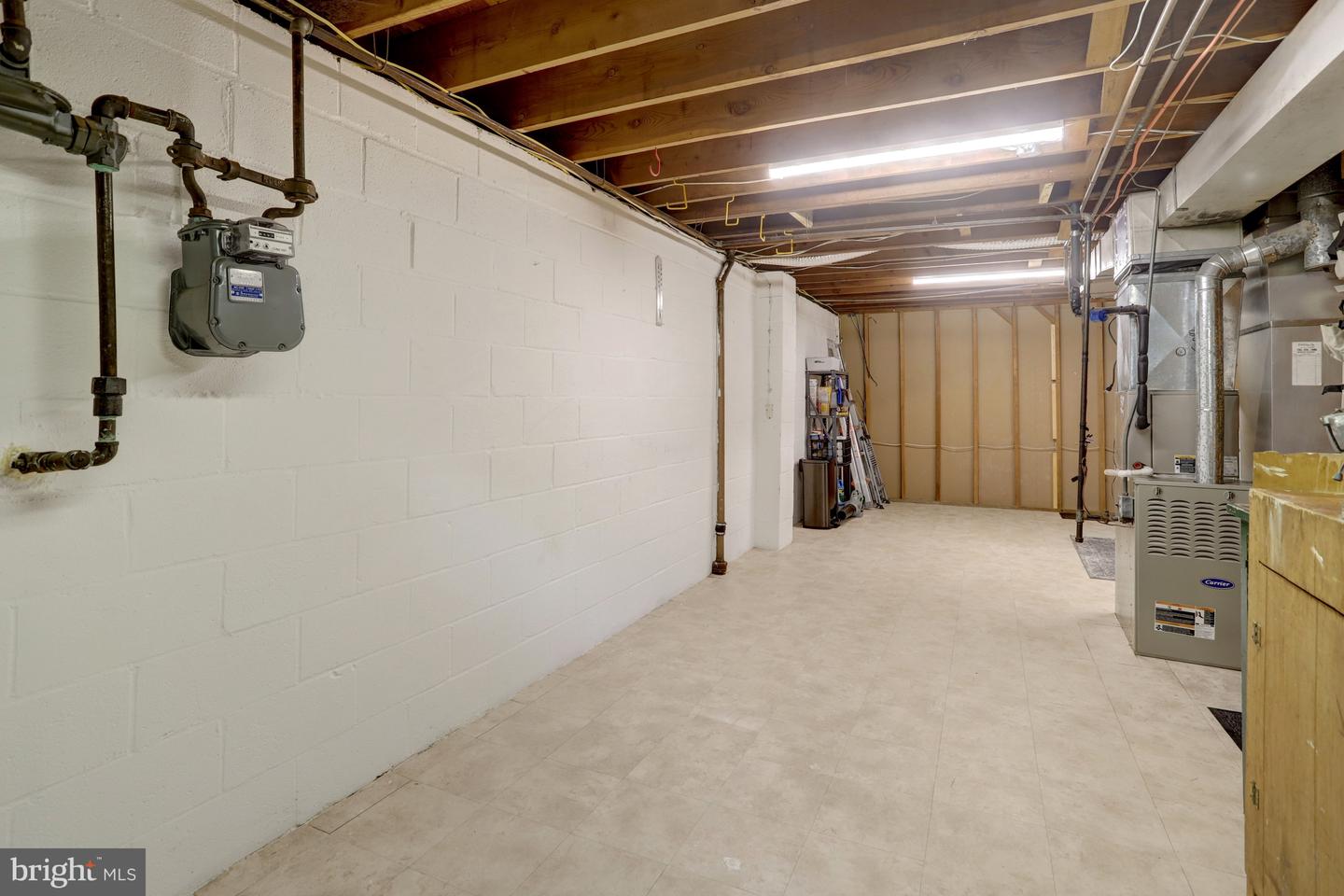 8302 Nightingale Ct Property Photo 46