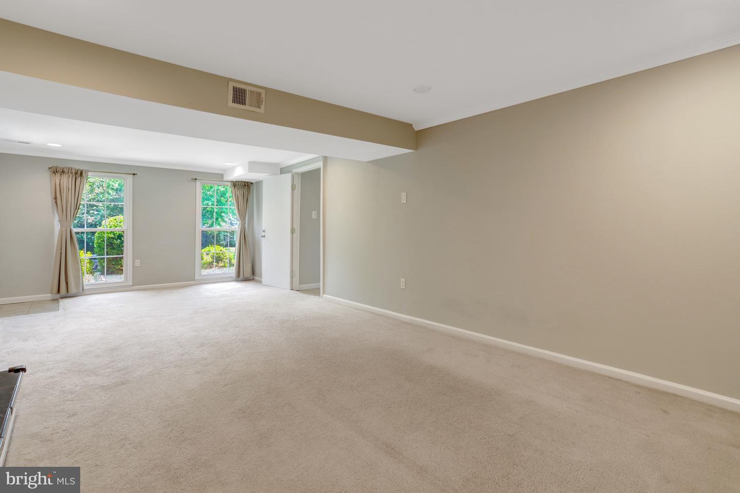 8302 Nightingale Ct Property Photo 50