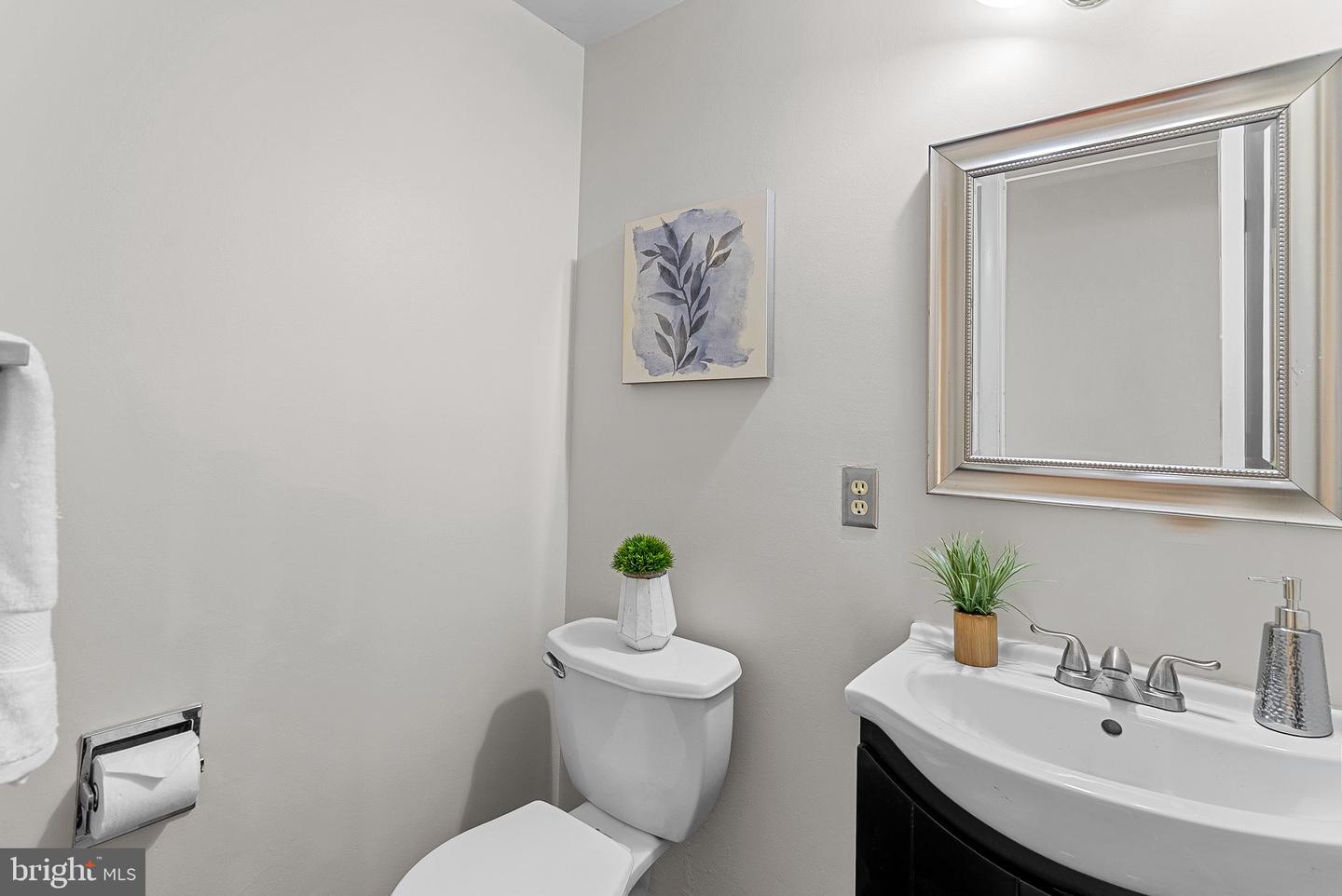 2284 Dosinia Ct Property Photo 27