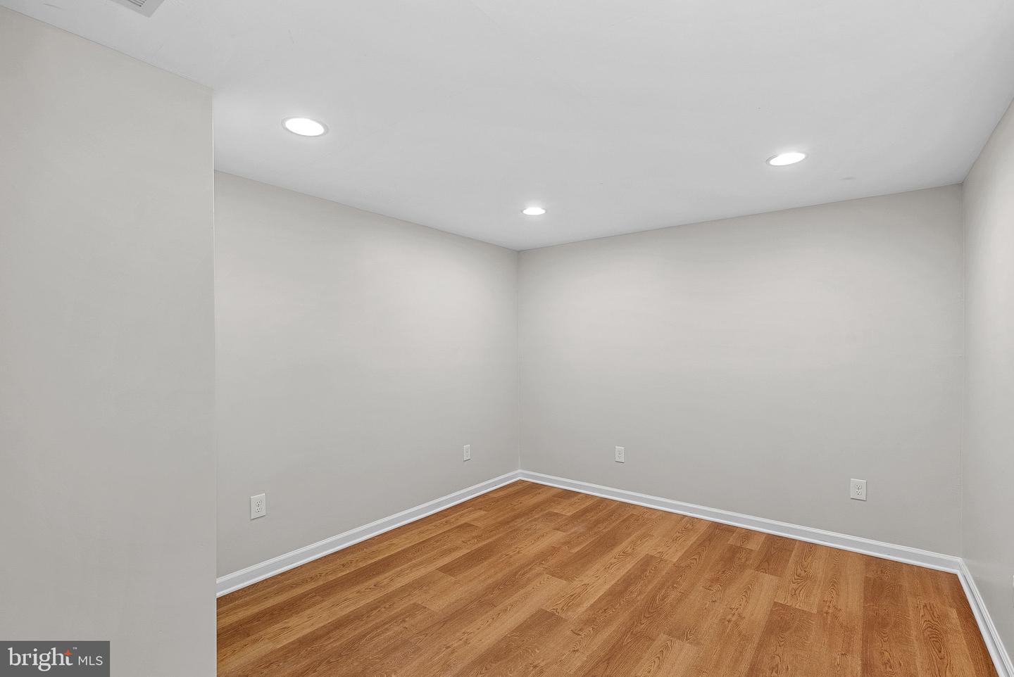 2284 Dosinia Ct Property Photo 49
