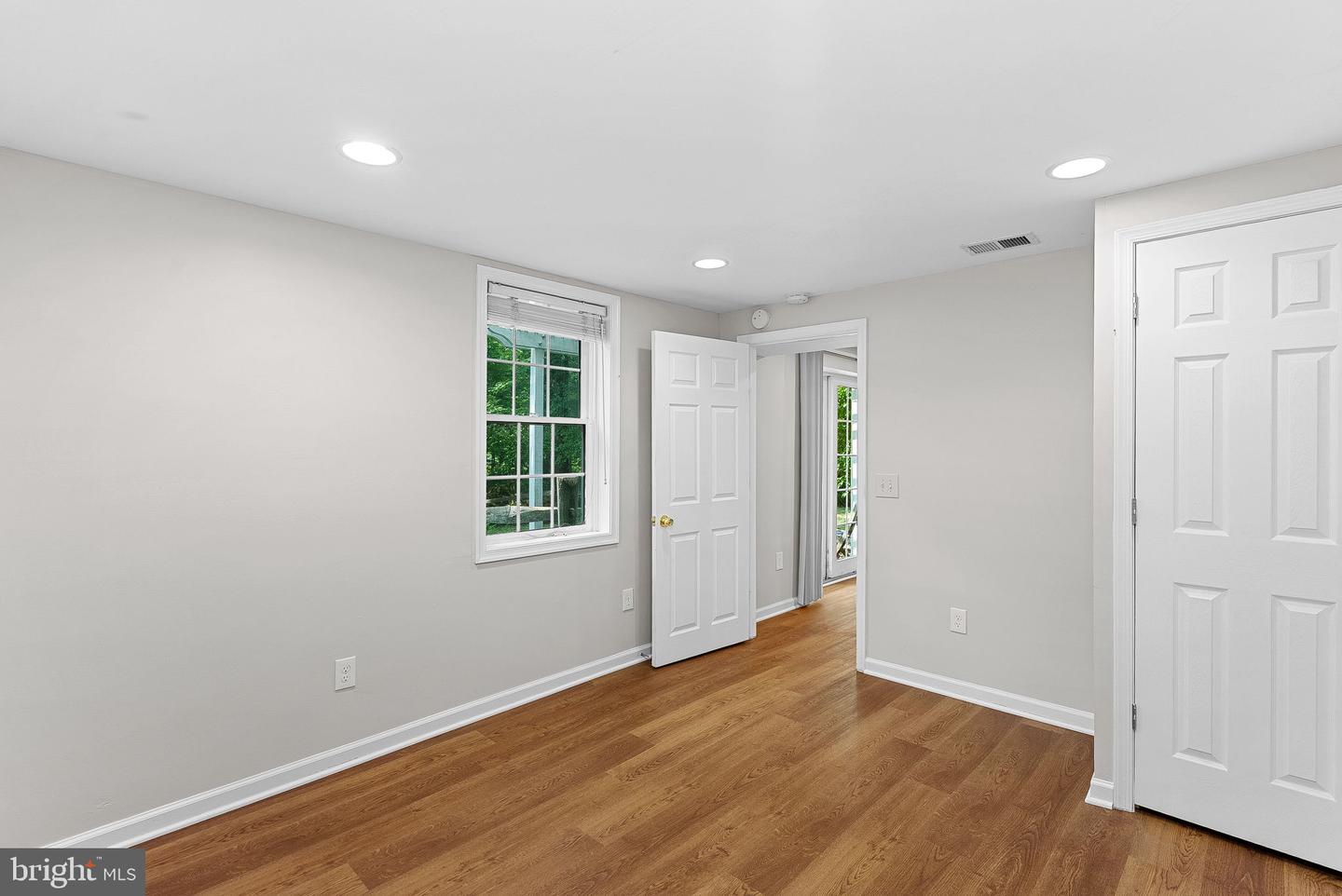 2284 Dosinia Ct Property Photo 50