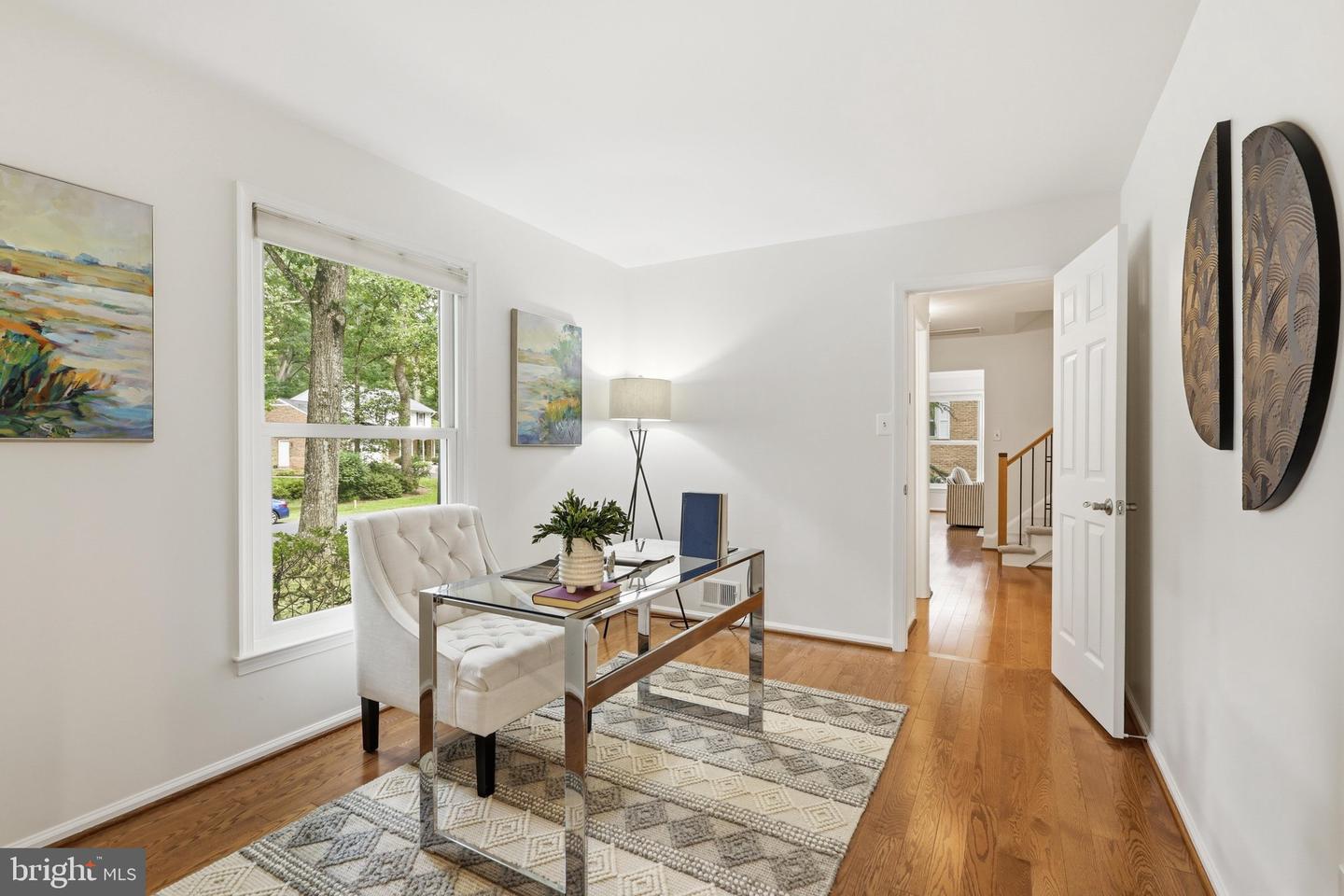 10811 Midsummer Dr Property Photo 14