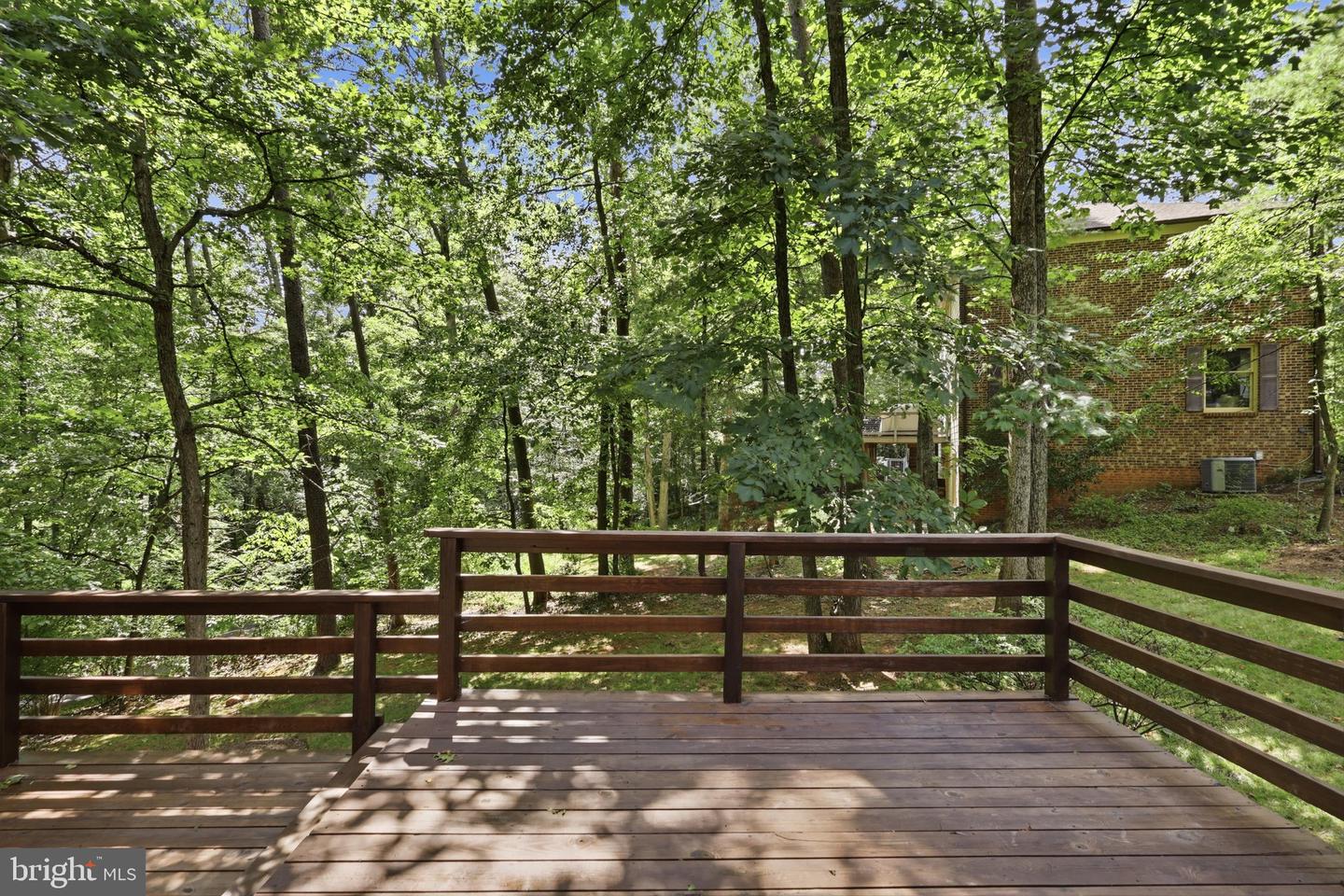 10811 Midsummer Dr Property Photo 32