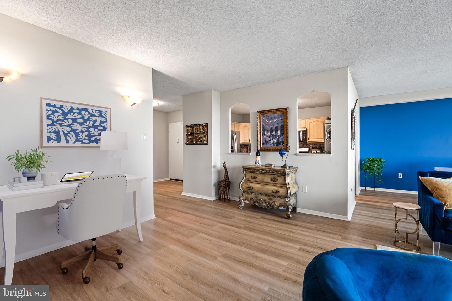 3705 S George Mason Dr #914s Property Photo 10