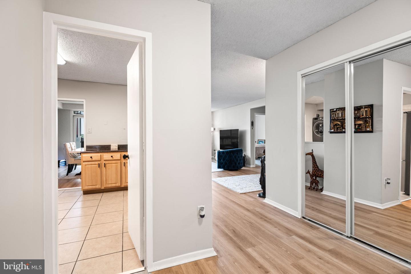 3705 S George Mason Dr #914s Property Photo 17