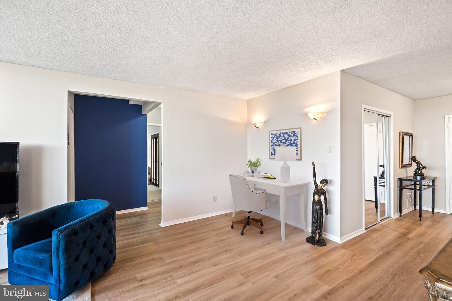 3705 S George Mason Dr #914s Property Photo 19