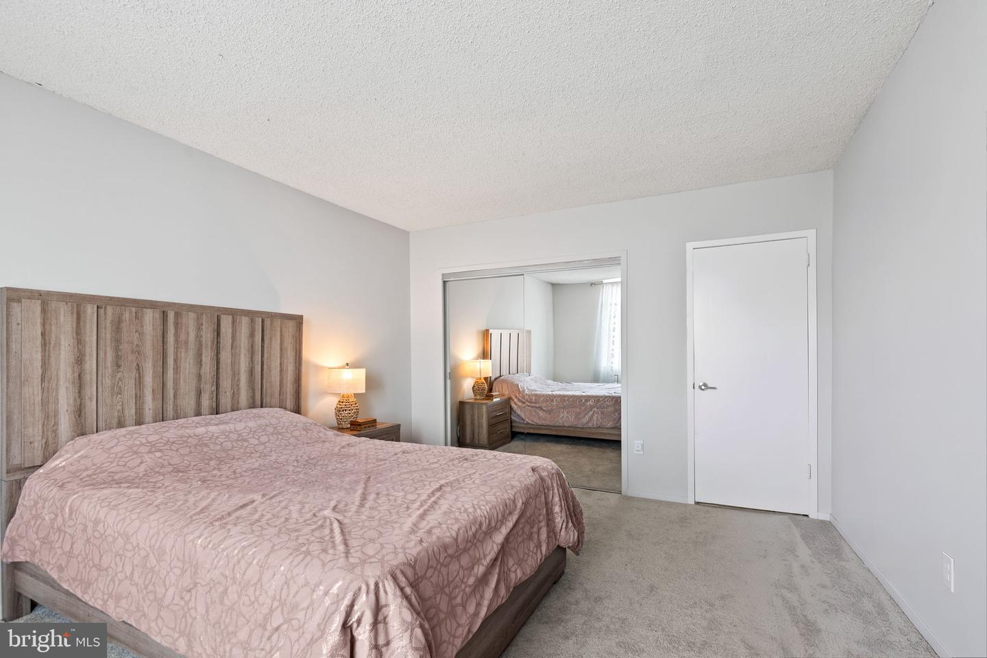 3705 S George Mason Dr #914s Property Photo 21