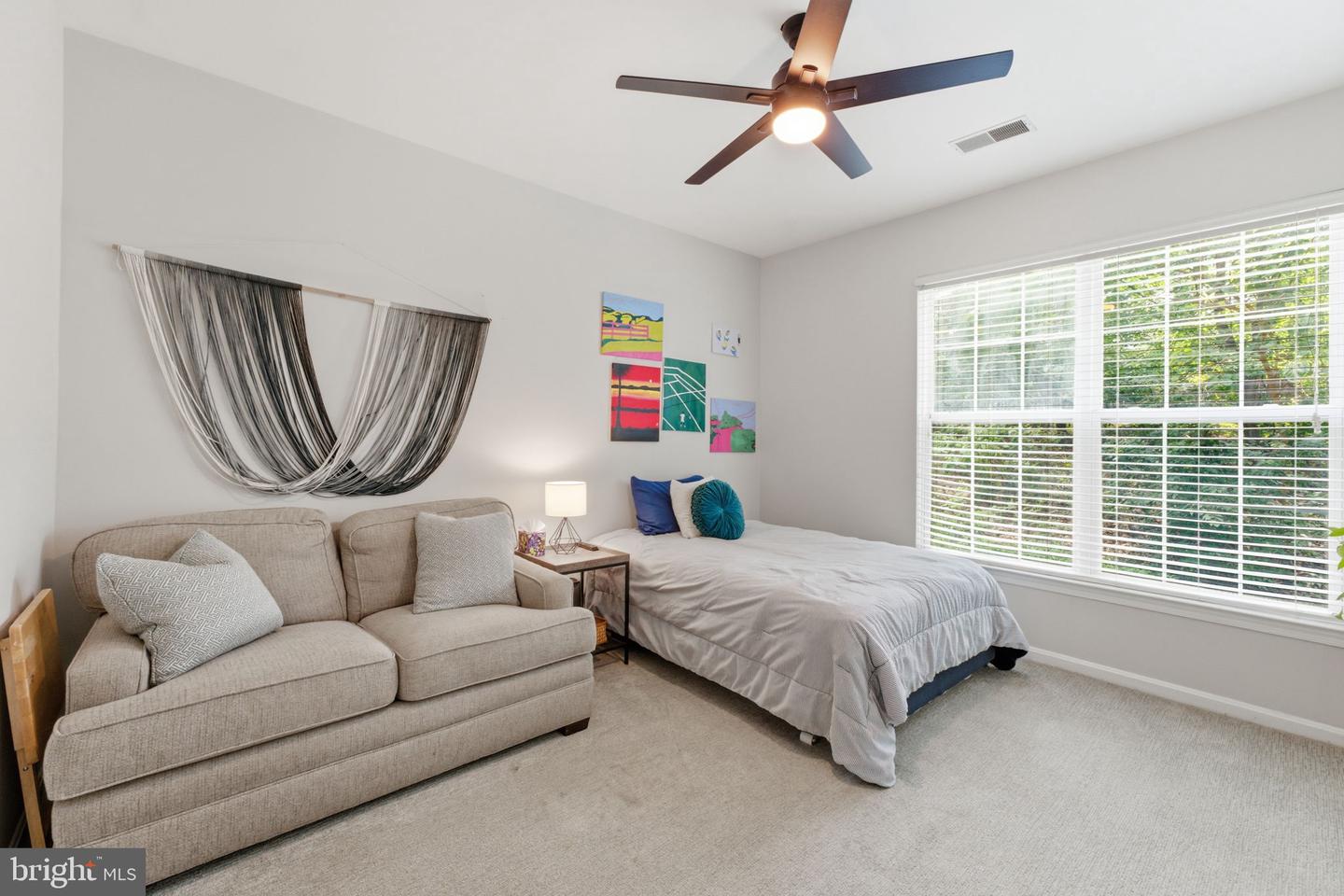 7712 Haynes Point Way #b Property Photo 18