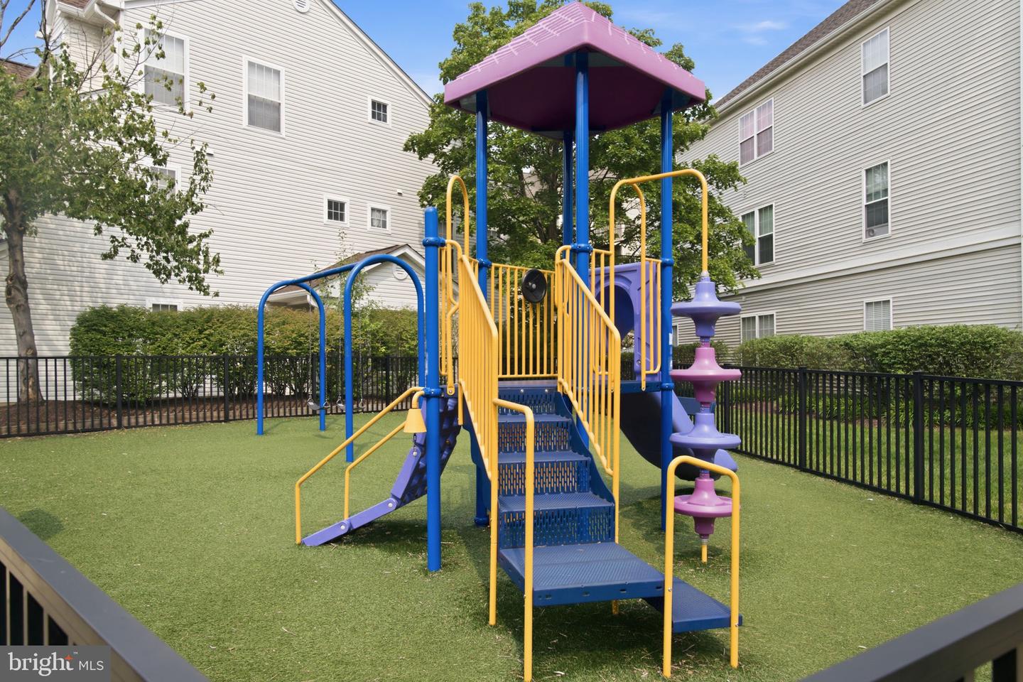 7712 Haynes Point Way #b Property Photo 30