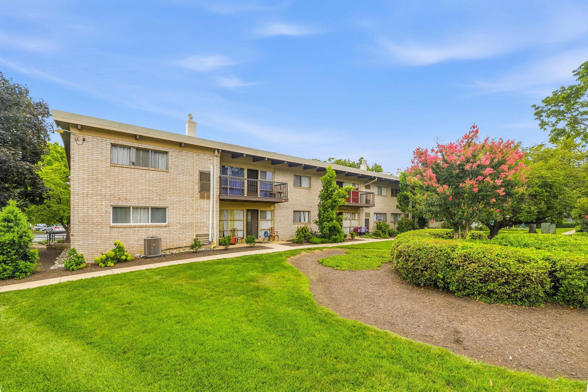 4961 Americana Dr #208 Property Photo 21
