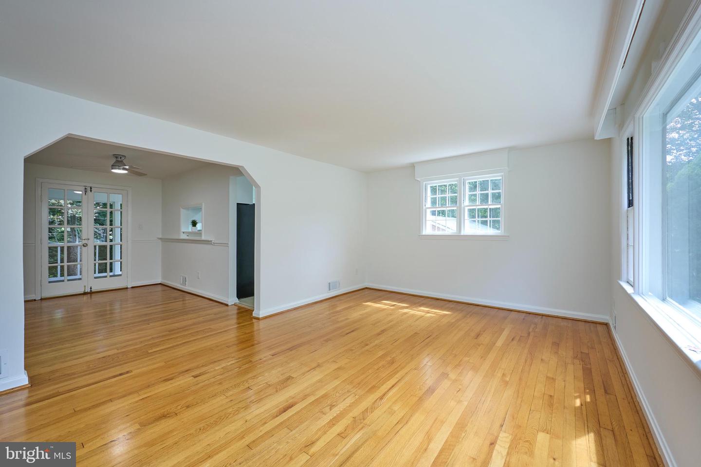 6506 Oakwood Dr Property Photo 5