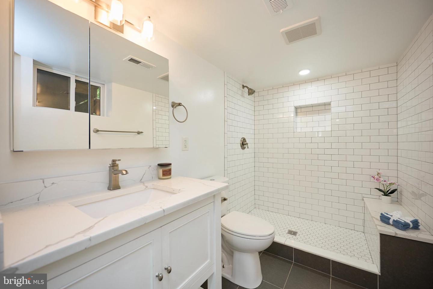 6506 Oakwood Dr Property Photo 29
