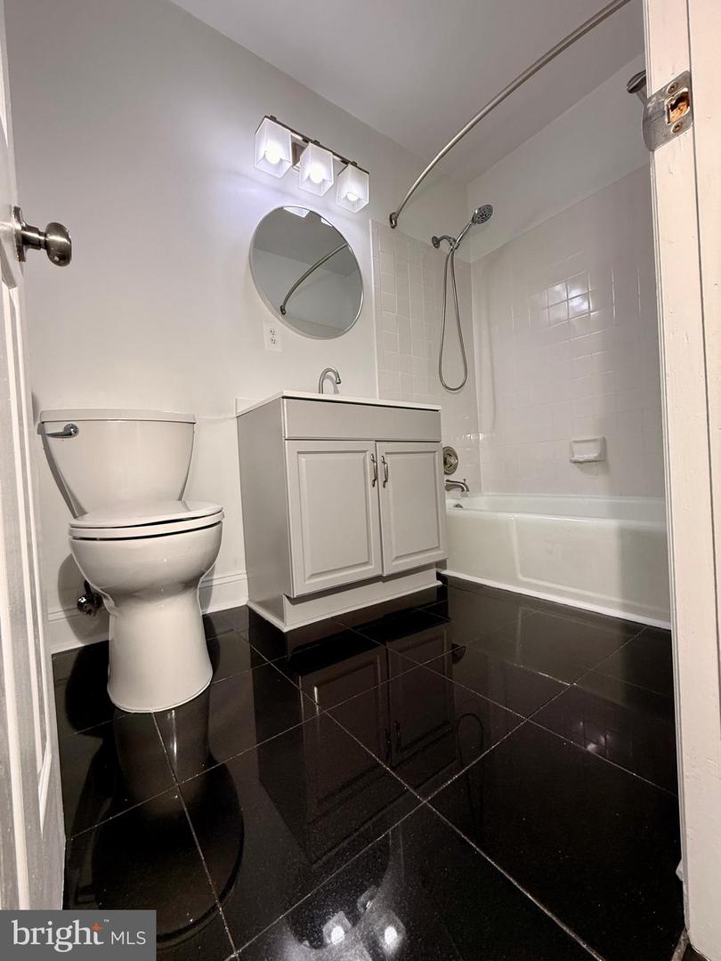 2379 Southgate Sq Property Photo 46