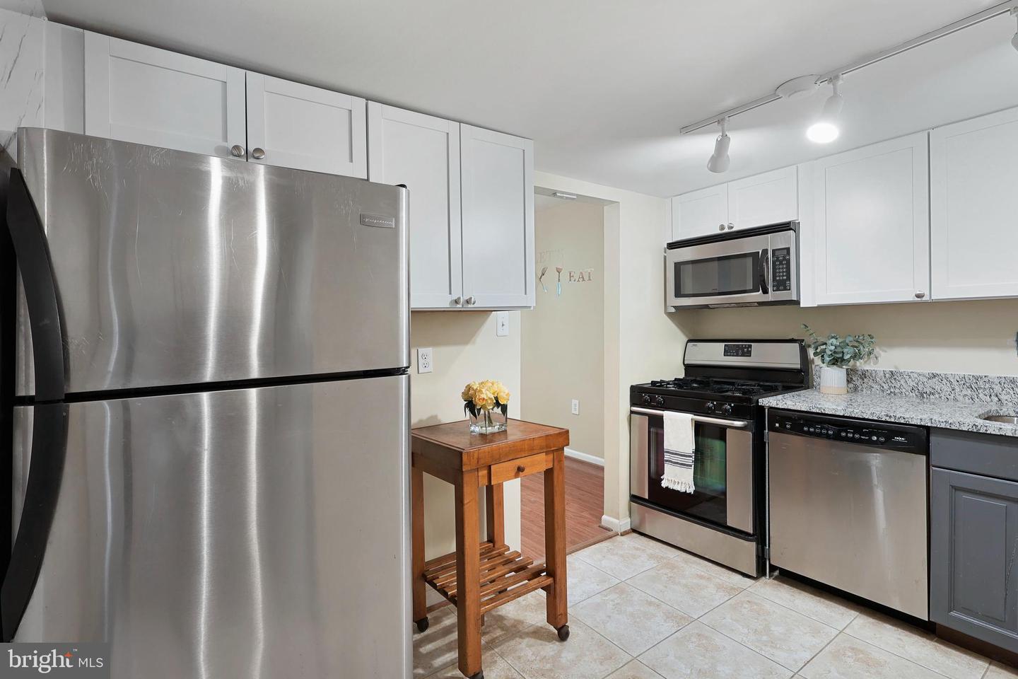 1423 Northgate Sq #23/21c Property Photo 4