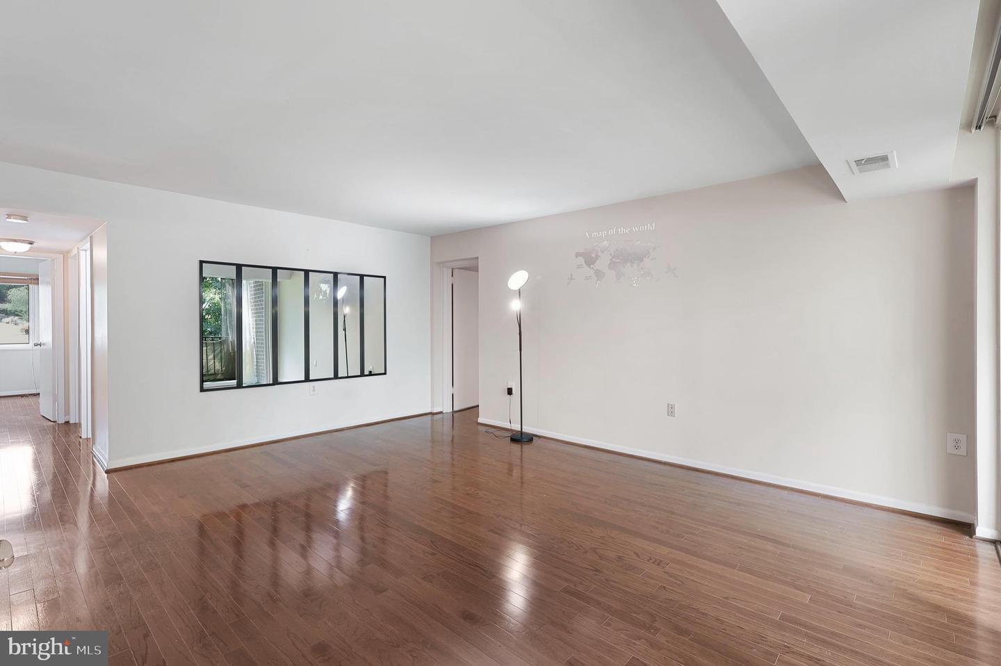 1423 Northgate Sq #23/21c Property Photo 8