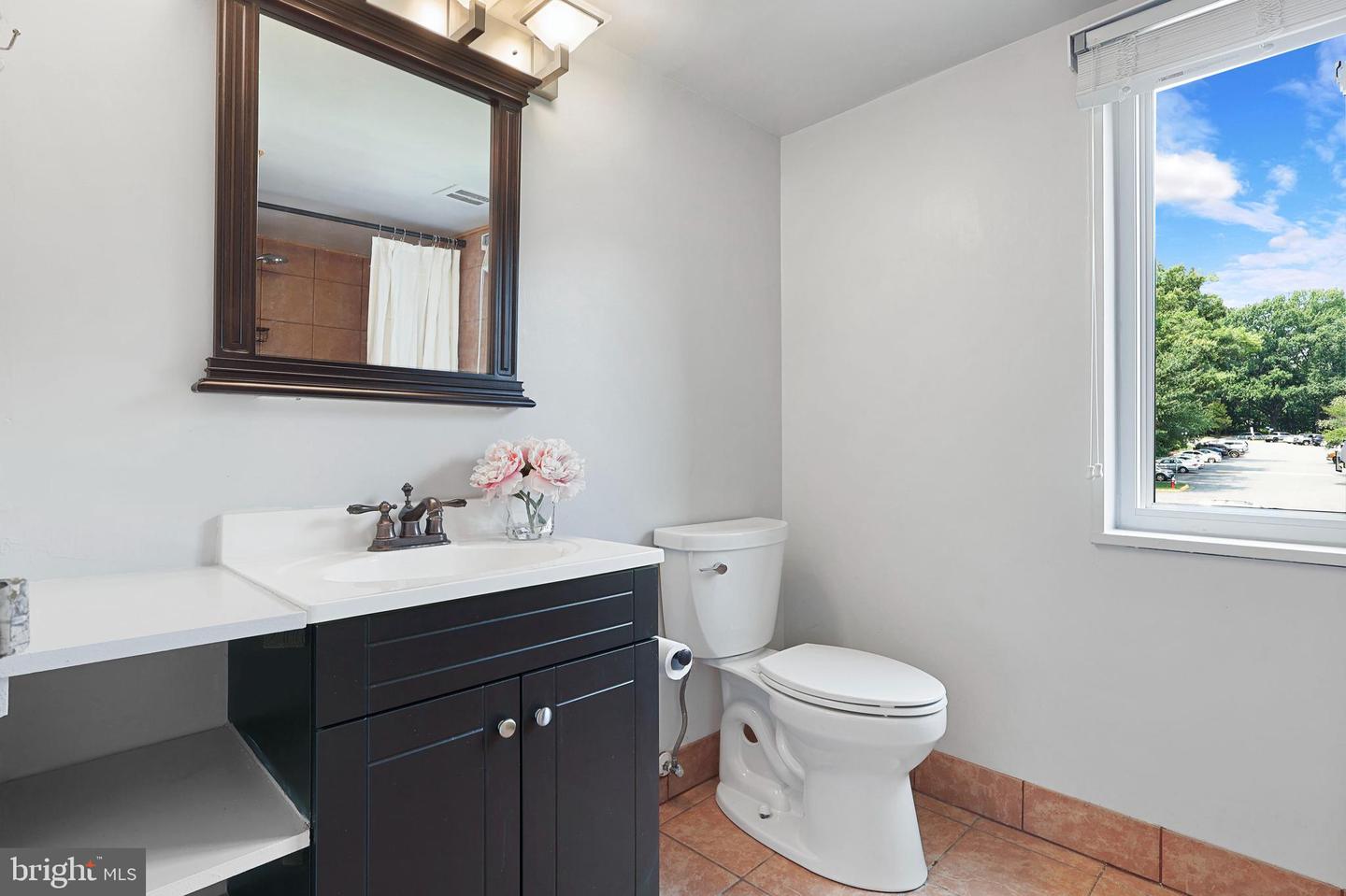 1423 Northgate Sq #23/21c Property Photo 11