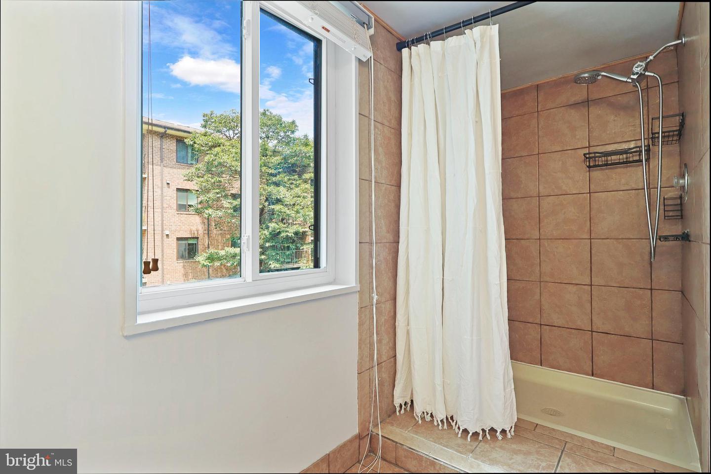 1423 Northgate Sq #23/21c Property Photo 12